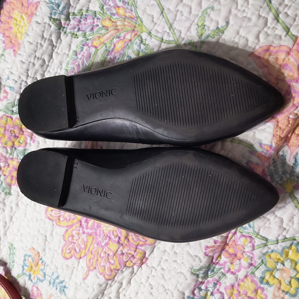 New Without Tags - Vionic Pointed Toe Leather Mar… - image 4